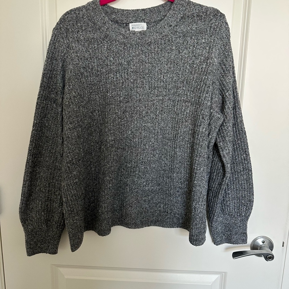 Market & Spruce Gray Sweater